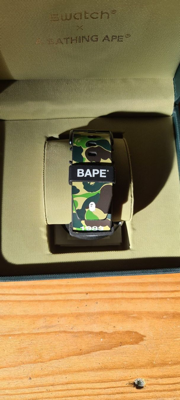 Swatch Orologi: Bape X Swatch Big Bold The World Watch – Nuovo (secondo la descrizione) da zürich venduto da R-N-J 1