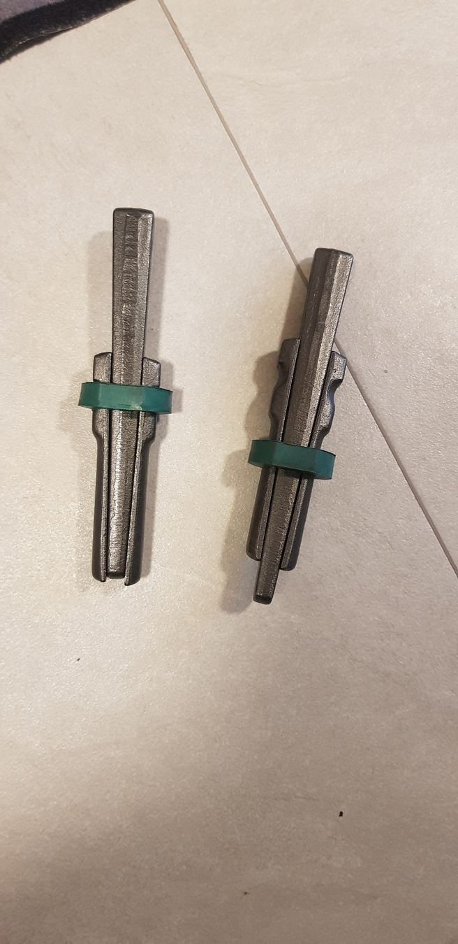 Pietre & tegole: Steinspalter  Bonschotte – Nuovo (secondo la descrizione) da Unteriberg venduto da amd89