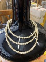 Elegante Perlenkette mit Strass-Verschluss