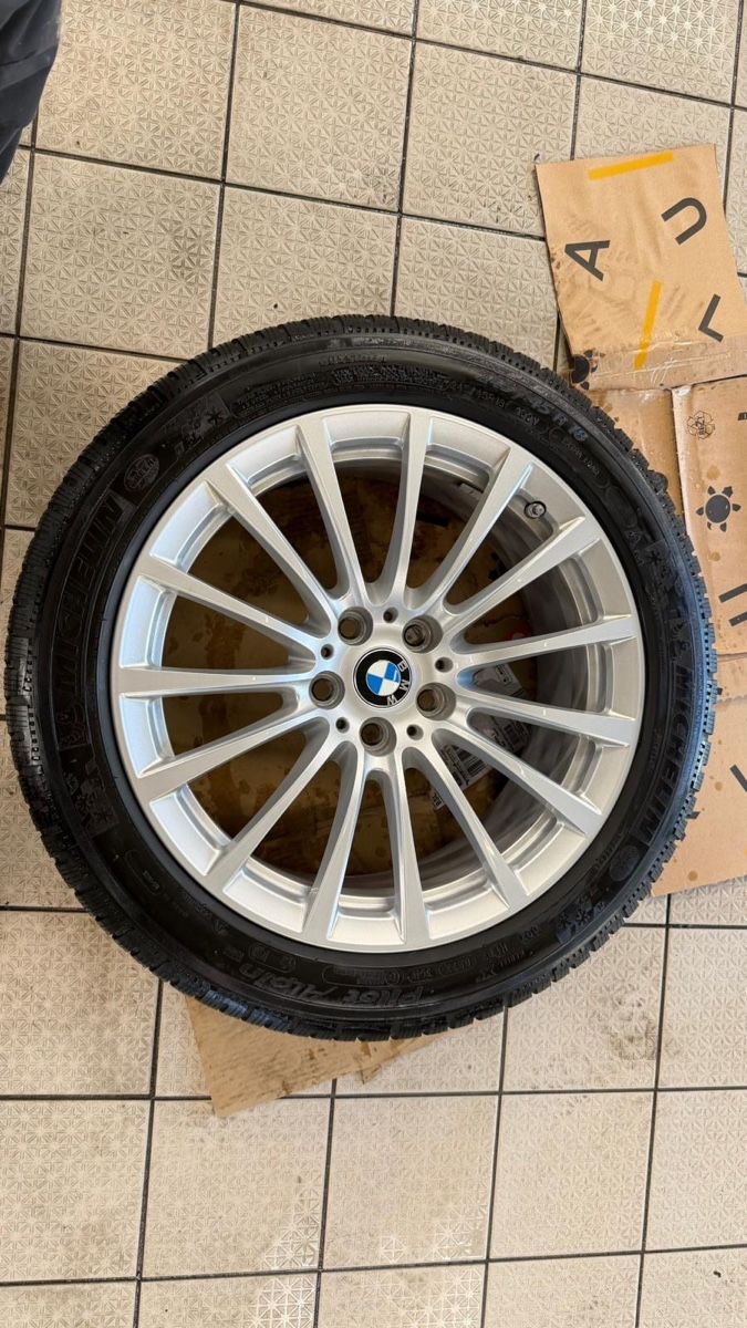 Pneus & Kompletträder: BMW Winterkomplettrad – Gebraucht aus Wattwil von Mueller842 1