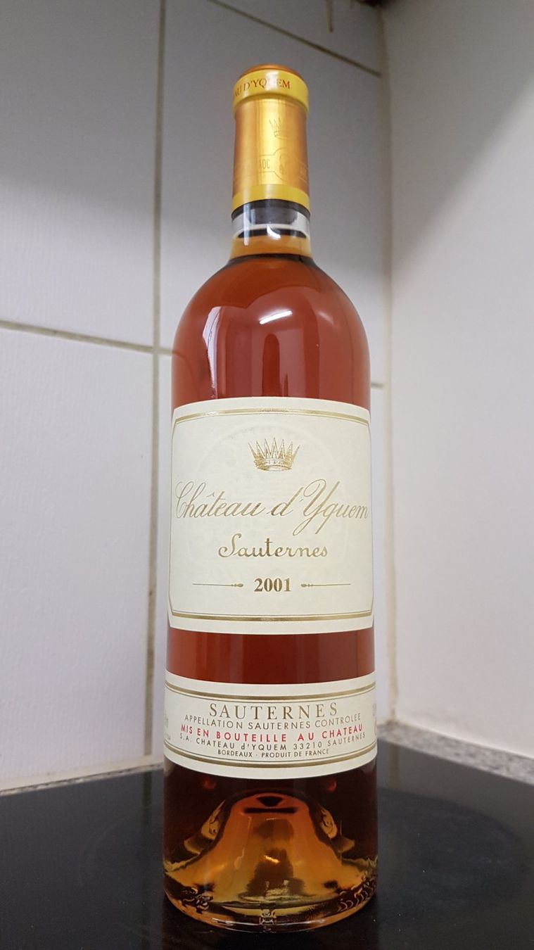 Yquem Vino: Château d'Yquem  2001    75 cl. – Nuovo (secondo la descrizione) da Grenchen venduto da poggione