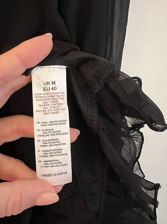 Vestiti: Schwarzes Yumi Kleid – Usato da Zürich venduto da fomaz 2
