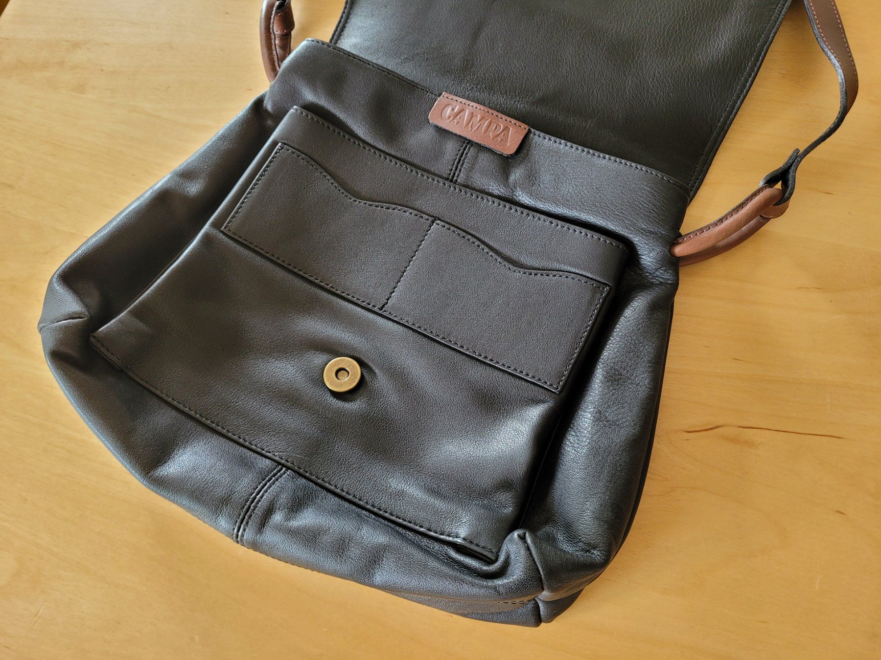 Borse da donna: Leder Handtasche Umhängetasche schwarz – Usato da Wiesendangen venduto da samoalk 1