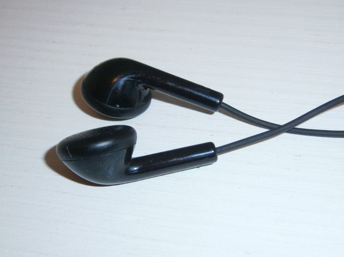 Nokia Cuffie: Original Nokia WH102 Kopfhörer mit Anrufannahme und Mikrofon – Usato da Schliern b. Köniz venduto da Hoehlenforscher 2