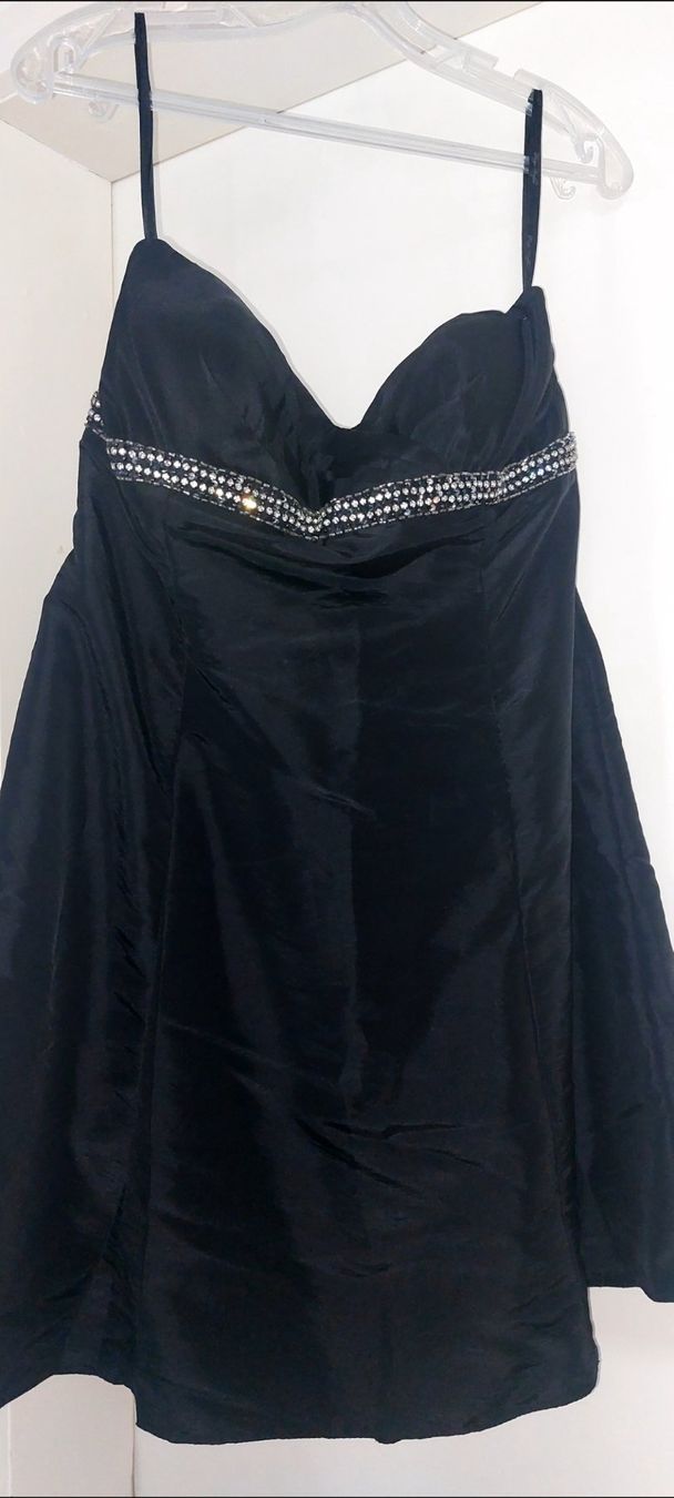 Vestiti: kleid – Nuovo (secondo la descrizione) da uster venduto da tan_vy9b 4