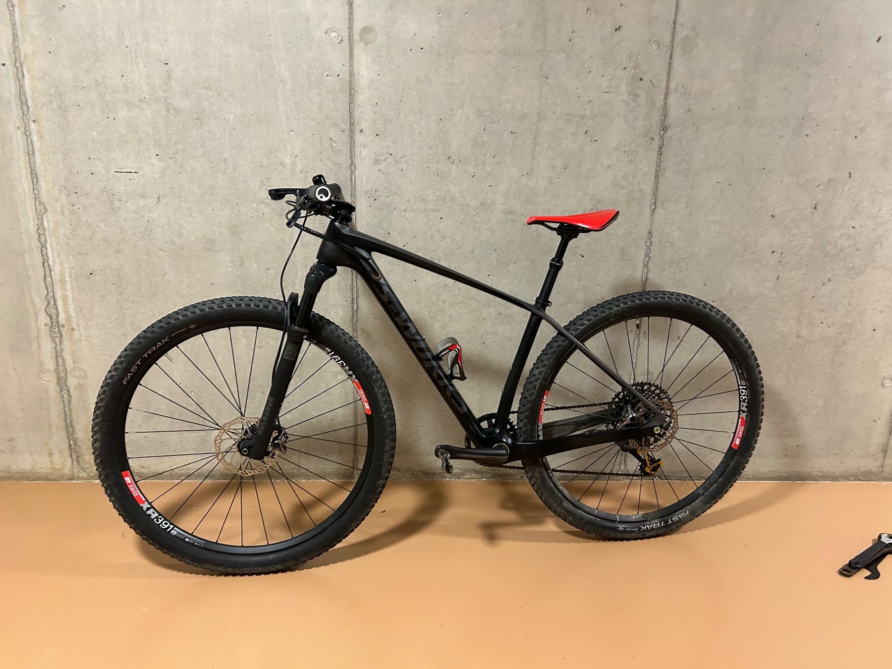 Specialized Biciclette: MTB S-works specialized Stumpjumper – Usato da Bellevue venduto da  9