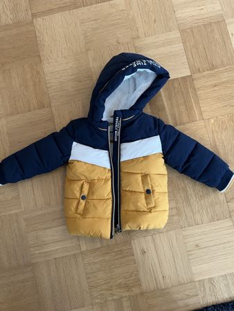 Winterjacke Grösse 74/80 für kleine Rabauken! Top