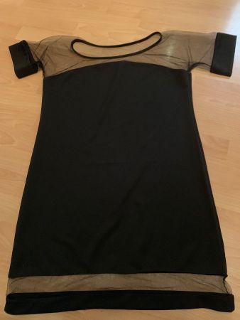 Jolie robe de soirée noire t. unique S-M