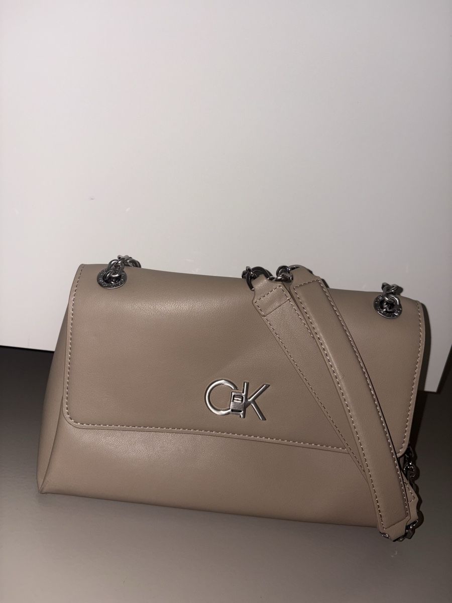 Calvin Klein Taschen für Damen: Calvin Klein Tasche beige neu – Neu (gemäss Beschreibung) aus Bülach von elm_x9cg 1