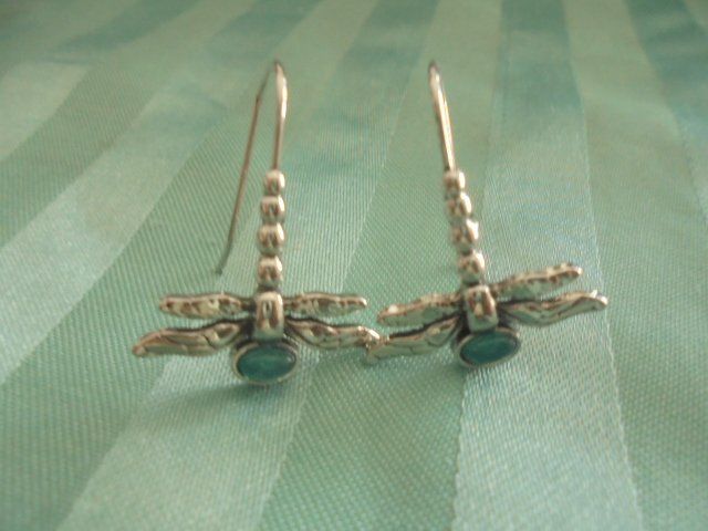 Boucles d'oreille: Ohrhänger Libellen mit grünen Glasaugen – D'occasion à Hinwil par Glasperlen