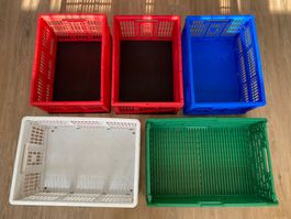 5 Stück Klappboxen aus Kunststoff in diversen Grössen