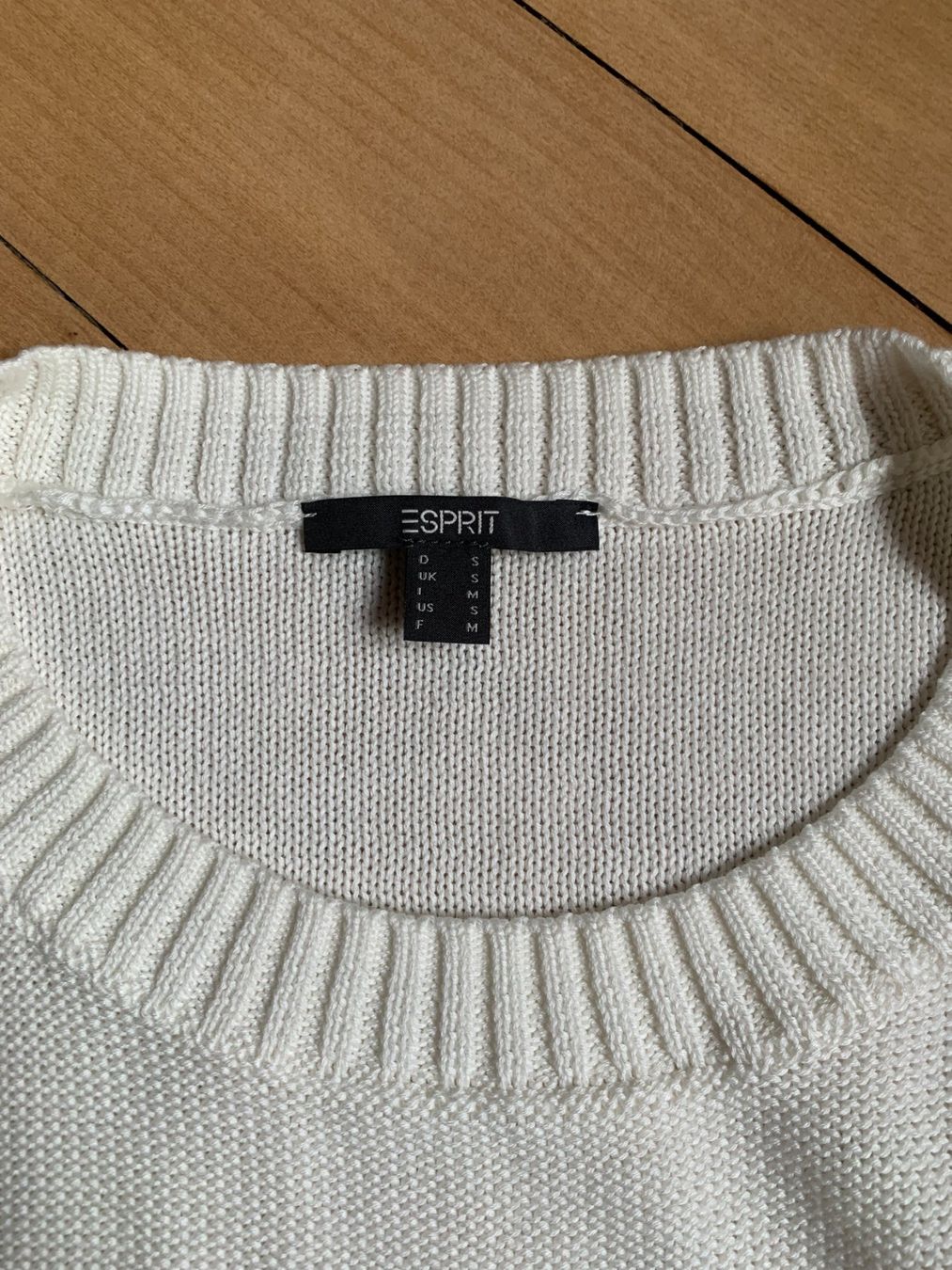 Esprit Gilet & Giacche senza maniche: ESPRIT - Feinstrick Pullunder weiss S – Usato da Zürich venduto da Diazaio 4