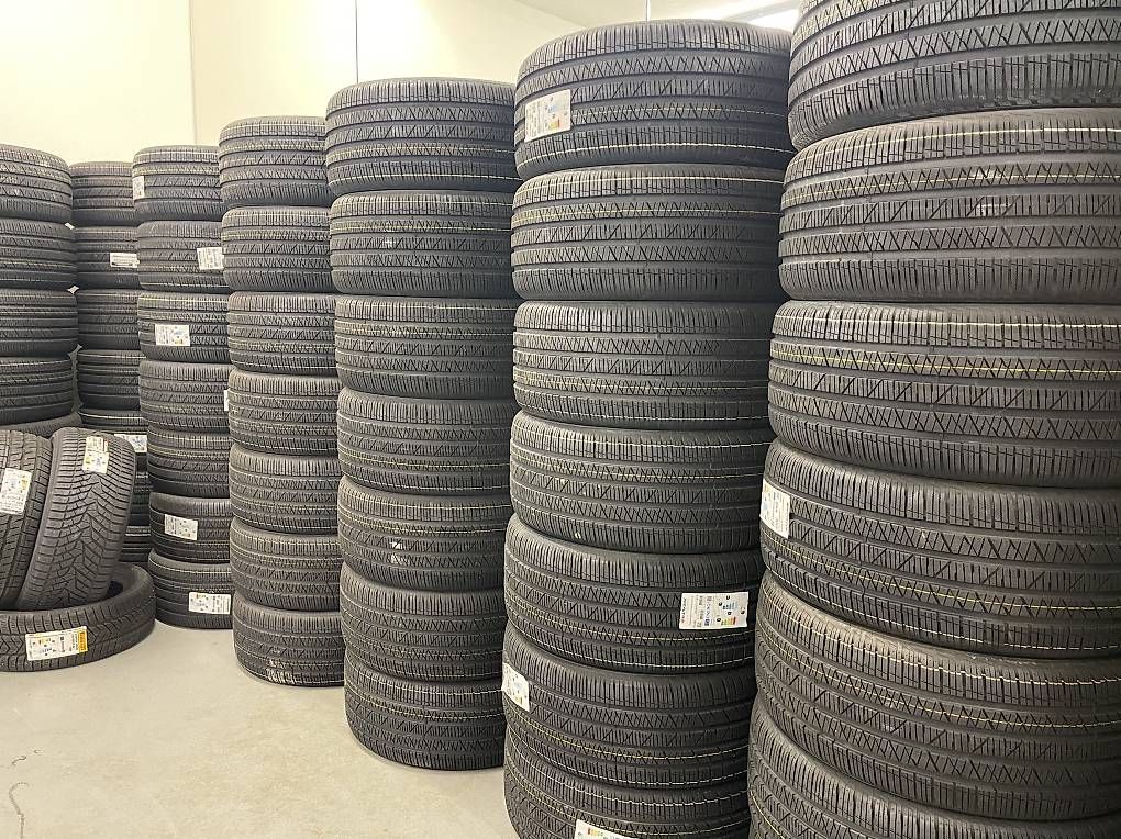 Pneumatici & Ruote complete: Neu 40 Stück 285/45/21 Hankook  – Usato da Aarau venduto da Avdyli1 4