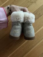Ugg Baby Schuhe Gr. EU 25 Grau Glitzer Winter Warm Gefüttert