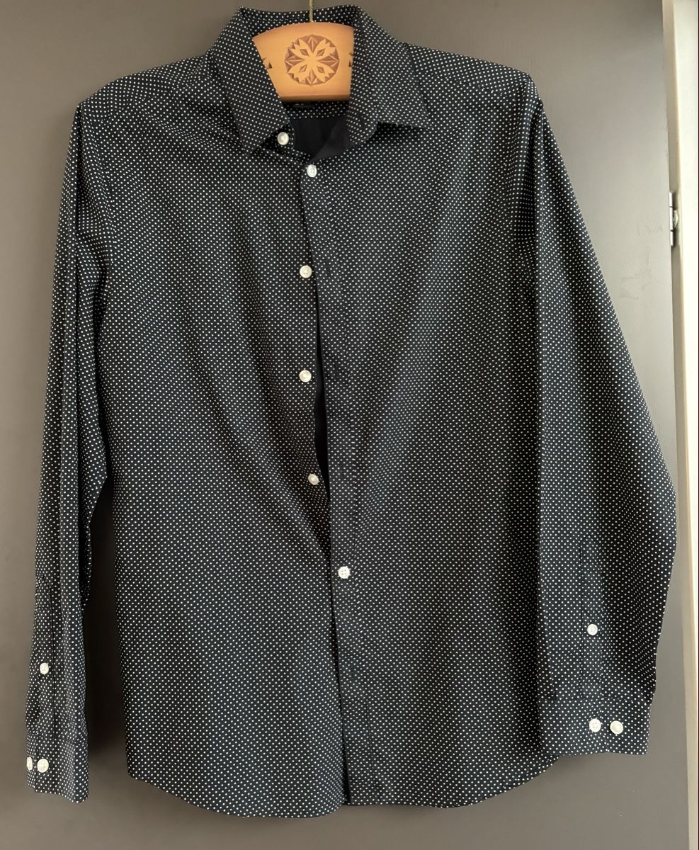 H&M Hemden: H&M Slim Fit Hemd – Gebraucht aus Embrach von ale_v5qn