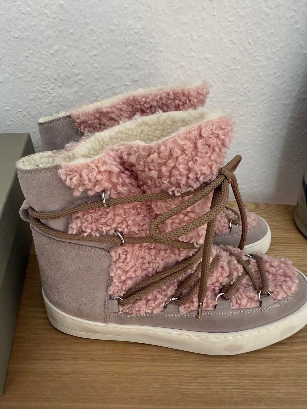 Scarpe da donna: Neu Winterstiefel Gr. 41 von Mèlinè – Nuovo e nell'imballaggio originale da Kirchdorf AG venduto da coco123 1