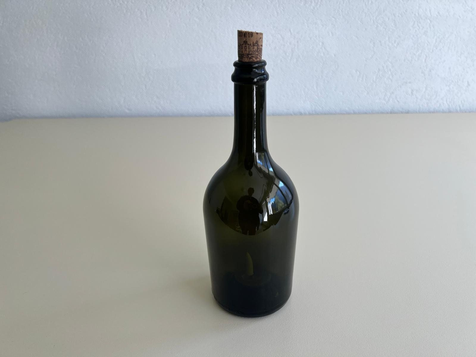 Candele: Elektrische Kerze in einer Flasche Neu – Nuovo (secondo la descrizione) da Innertkirchen venduto da Gontschar 1