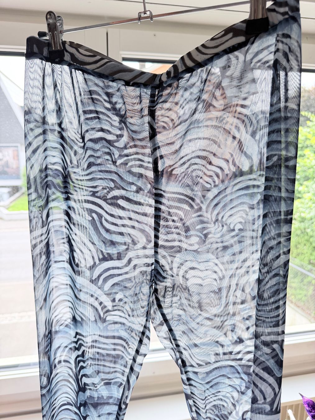 Leggings: Humanoid Mesh Leggings Zebra Print transparent Stretch – Neuf (Voir description) à Einsiedeln par kalliopee 3