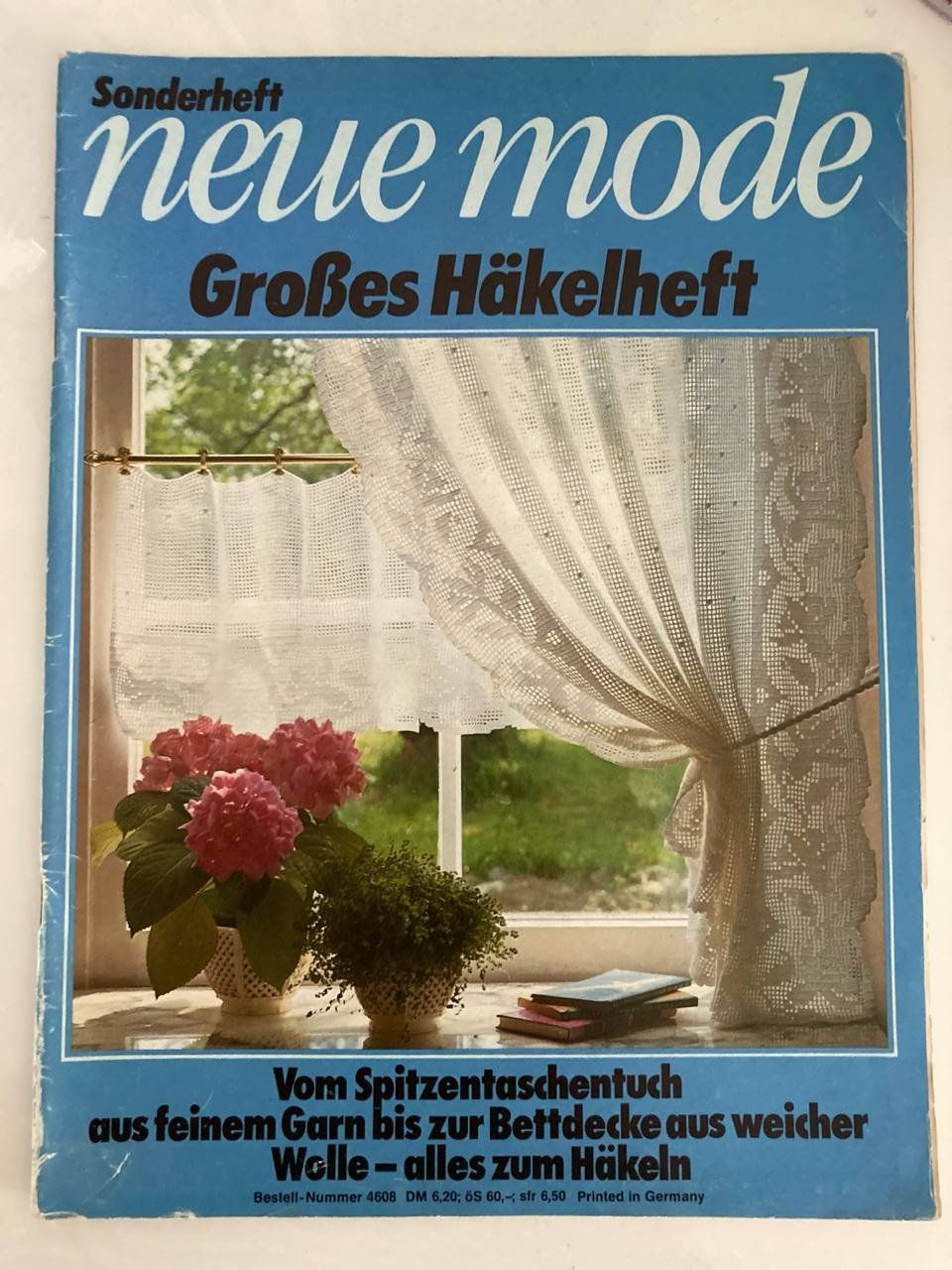 Riviste & Magazine: Neue Häkelmode : Grosses Häkelheft – Usato da Frauenfeld venduto da AlphaCentauri_369_