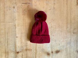Neue, weiche Bommelmütze