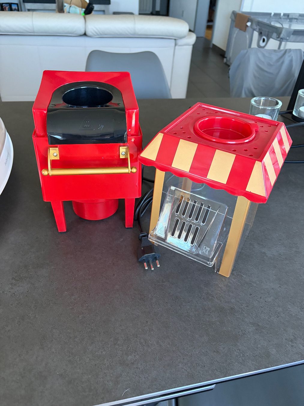 Tutte le macchine: Machine à pop corn rétro – Usato da Dompierre FR venduto da Laetitia1999 2