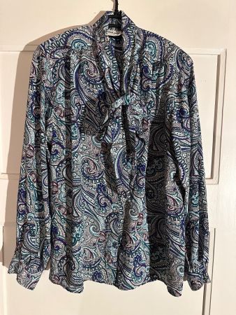 Camicia stile anni 70 con colletto a fiocco (M)