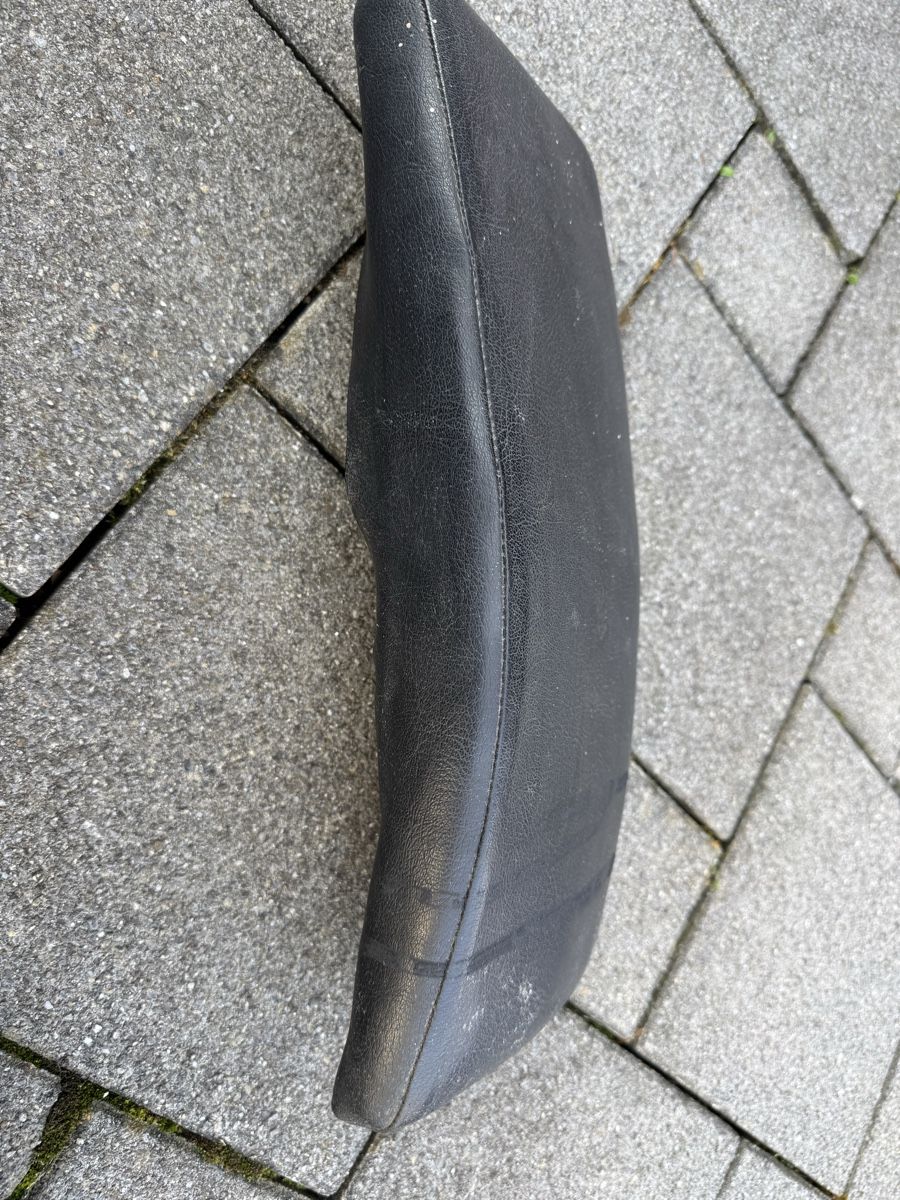 Harley-Davidson Toutes les pièces détachées moto: Harley Davidson Sättel für Heckfender – D'occasion à Aathal-Seegräben par Romeo8607 3