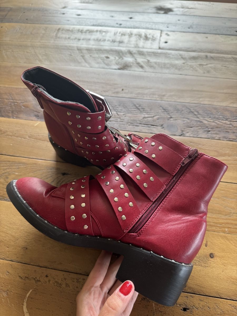 Scarpe da donna: Rote Boots – Usato da Männedorf venduto da mariadelrocioeberle 2