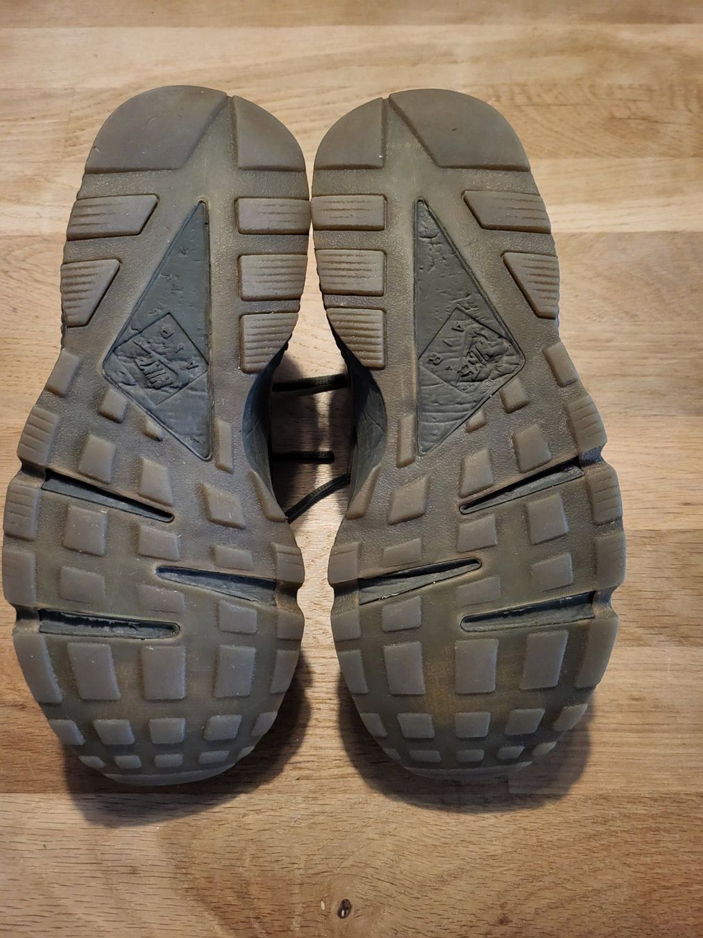 Nike Scarpe da uomo: Nike Air Huarache Run Grösse 42.5 – Usato da Urtenen-Schönbühl venduto da Chaeppeler 3