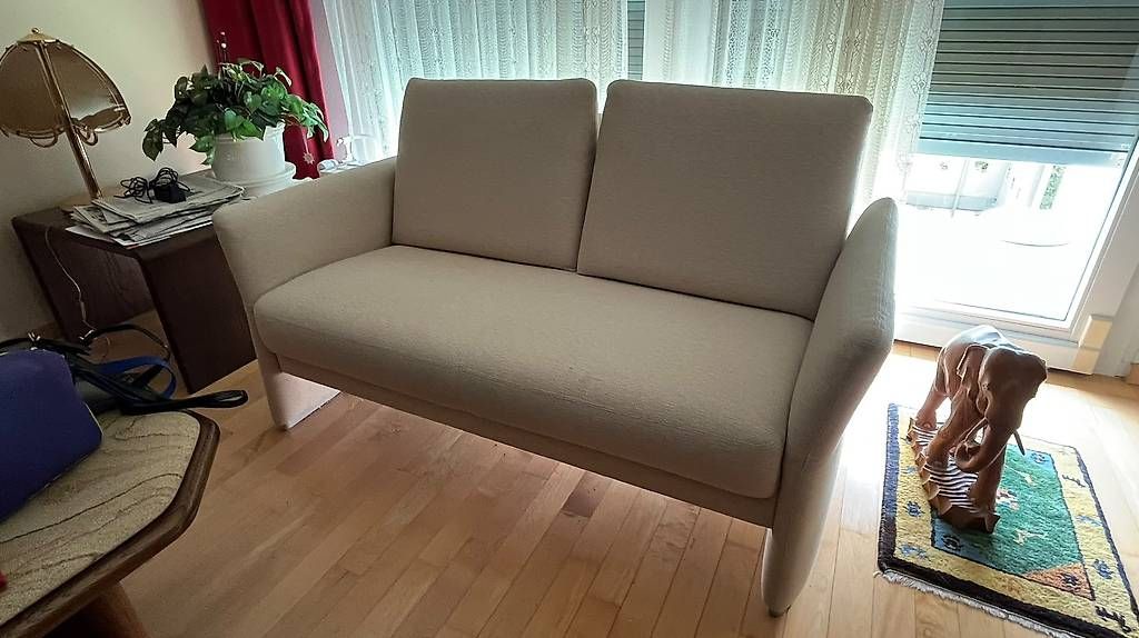 Divani: Sofa, 2er, hellbeige – Usato da Urdorf venduto da Rauber13