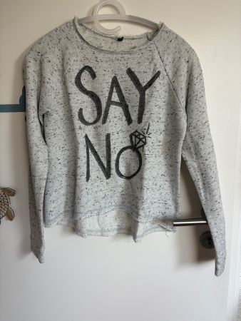 Pull Benetton gris argenté « Say No » – Taille 160