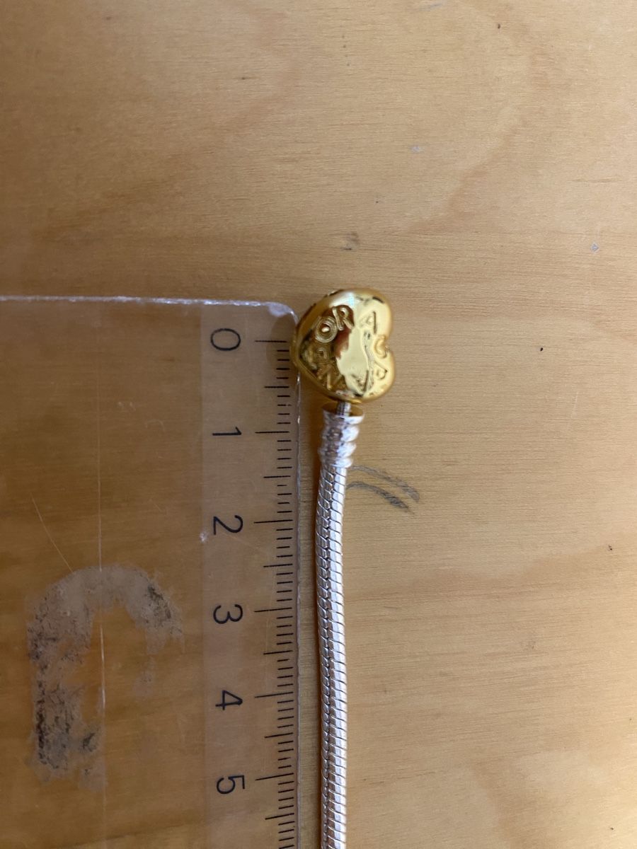 Pandora Pendentifs: Pandoraarmband mit 6 Anhänger – Neuf avec emballage d'origine à Zürich par Ethno1 1