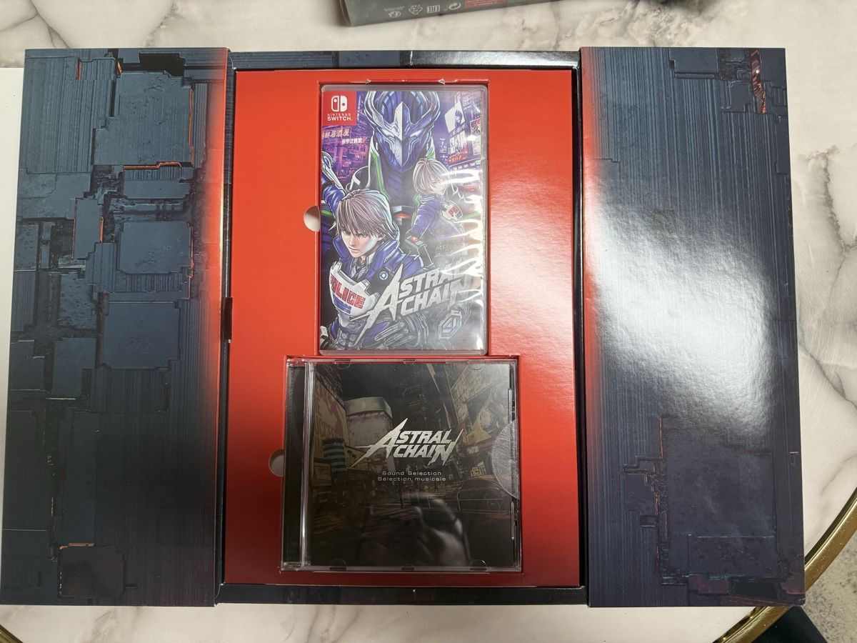 Giochi: Astral chain - Collector Nintendo Switch - comme neuf – Usato da Chavornay venduto da brunodasilva87 3