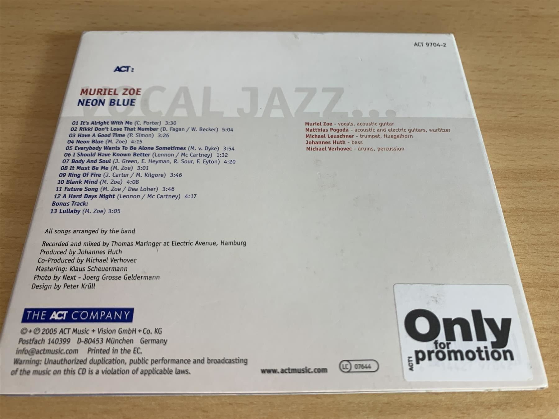 CD: Muriel Zoe – Neon Blue – Usato da Rikon im Tösstal venduto da Alpenmutz 1
