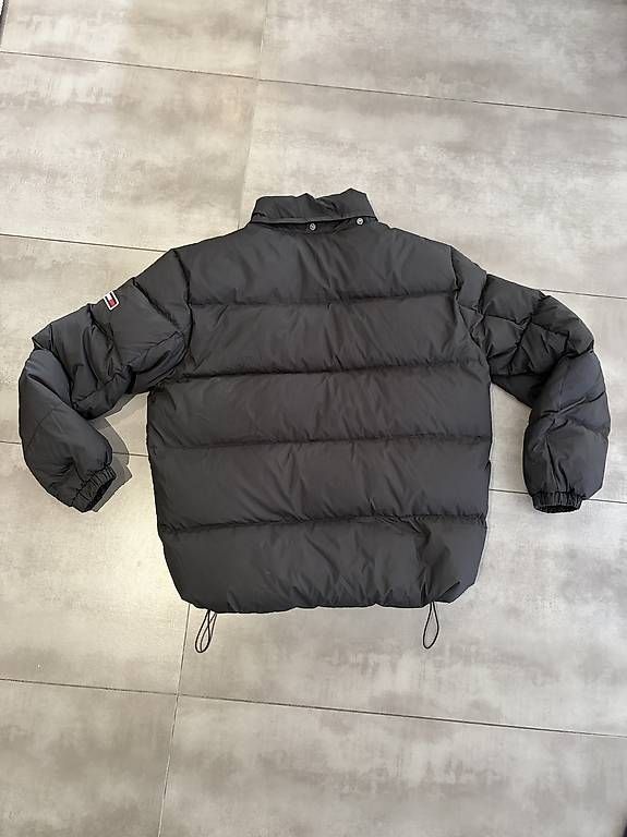 Tommy Hilfiger Giacche: Tommy Hilfiger Winter Jacke schwarz L – Usato da Messen venduto da Schwueen 1