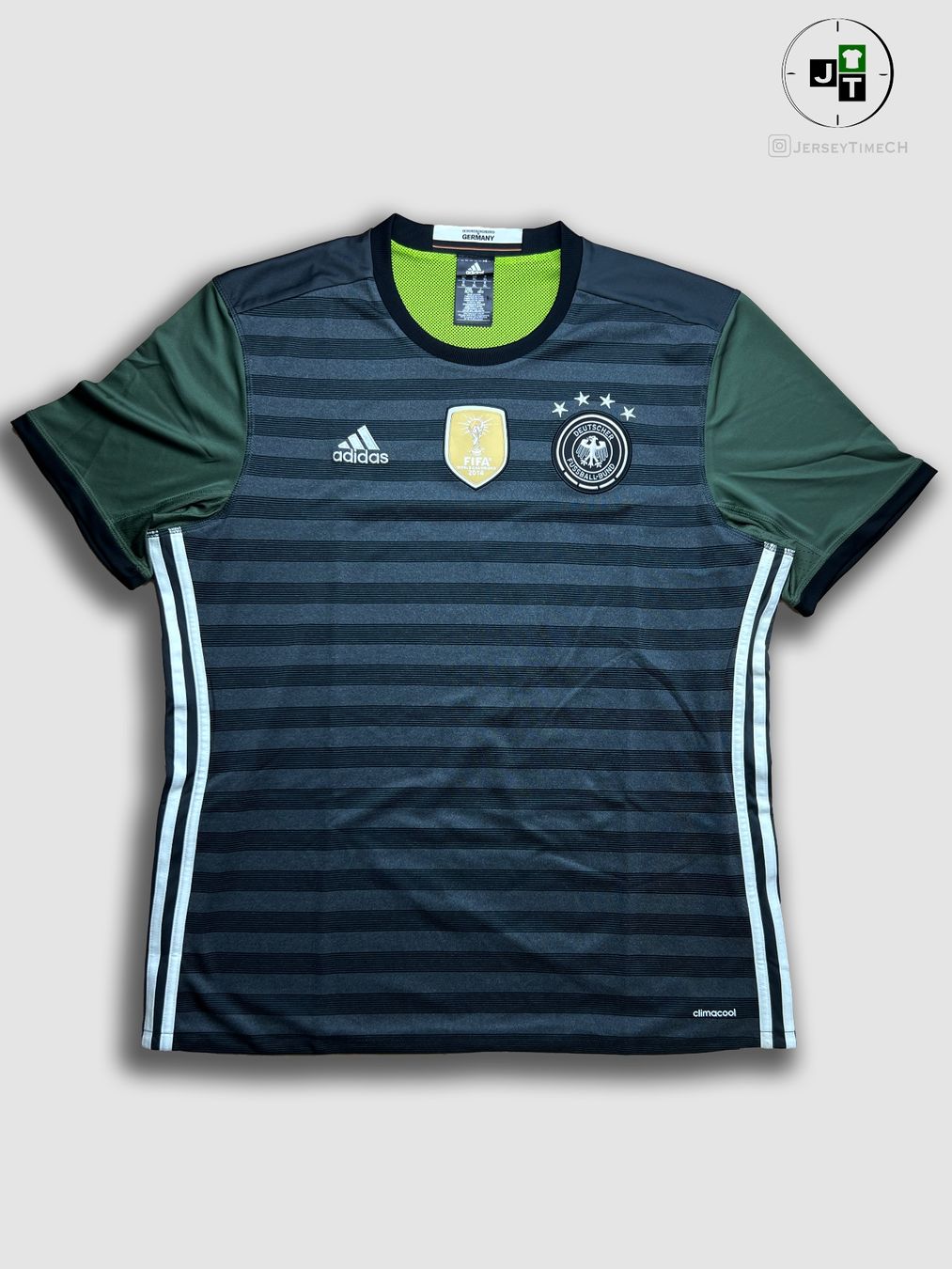 Adidas Canottiere & Pantaloni: DEUTSCHLAND 2016 TRIKOT WM PATCH S – Usato da Lüchingen venduto da Jersey_Time