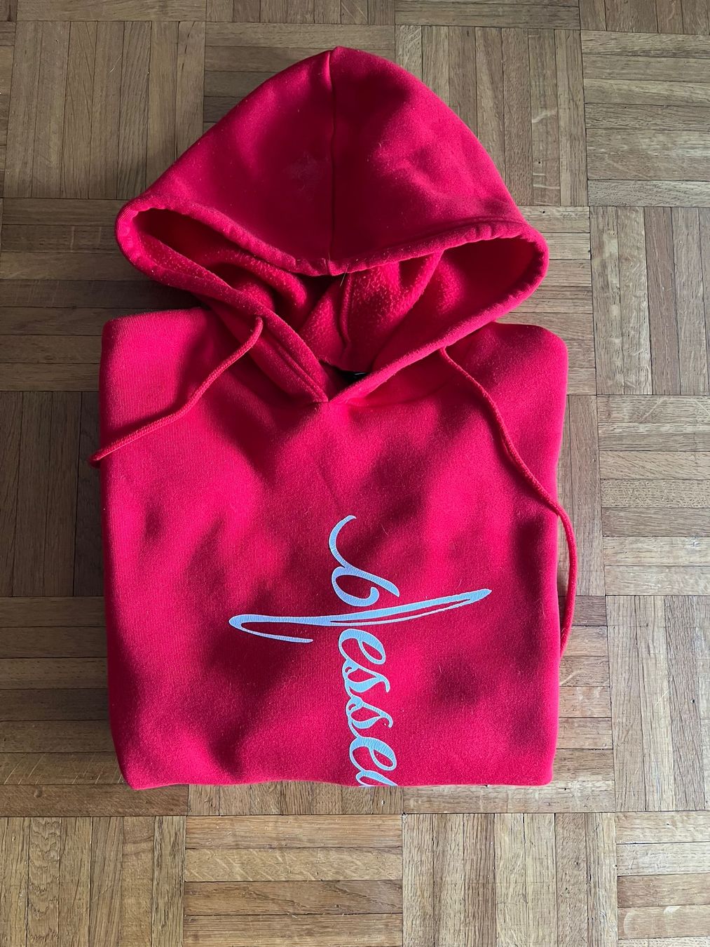 Giacche: Pull rouge à capuche, taille L – Usato da Bussigny venduto da coltroc