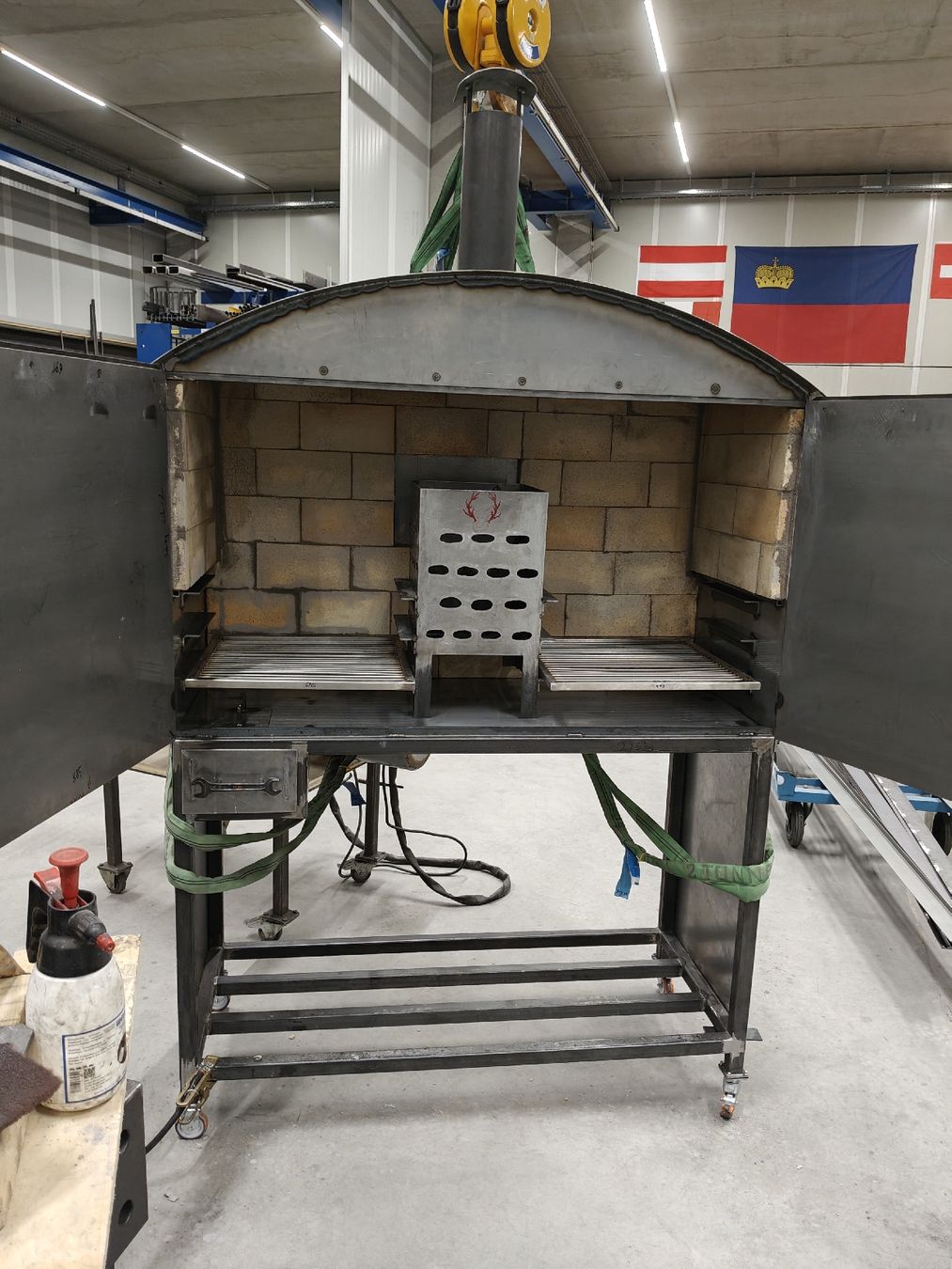 Grills: Selbsgemachter Grill – Gebraucht aus Nendeln von tim_29ht 1