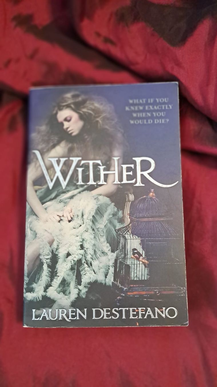 Libri: Wither by Lauren DeStefano ENG – Usato da Waltenschwil venduto da Catlady