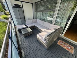 Set divano da giardino 7 posti con tavolino rattan grigio