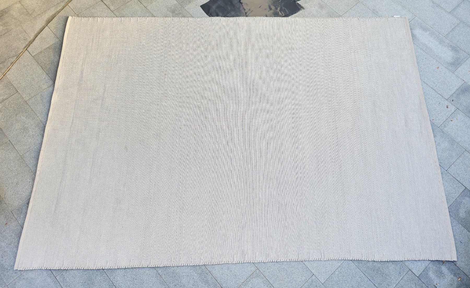 Teppiche: Manutti Outdoor-Teppich NP: 4'165.- – Gebraucht aus Wangen ZH von Herz68