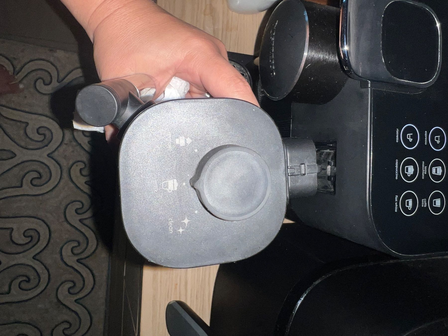 Nespresso Macchine per caffè & Macchine per espresso: Nespresso Gran Lattissima – Usato da Bettens venduto da aurelie.chris 2