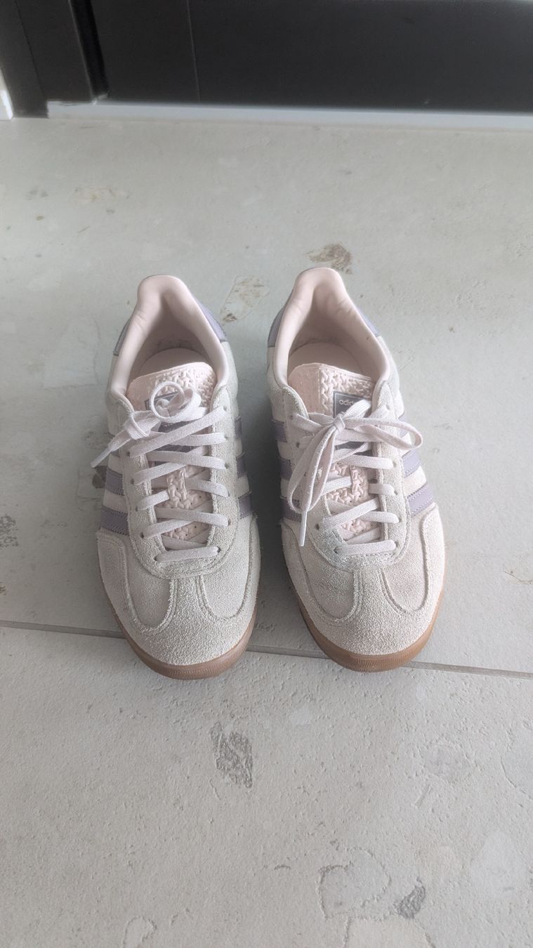 Adidas Damenschuhe: Adidas Gazelle – Neu (gemäss Beschreibung) aus Sursee von janaasch