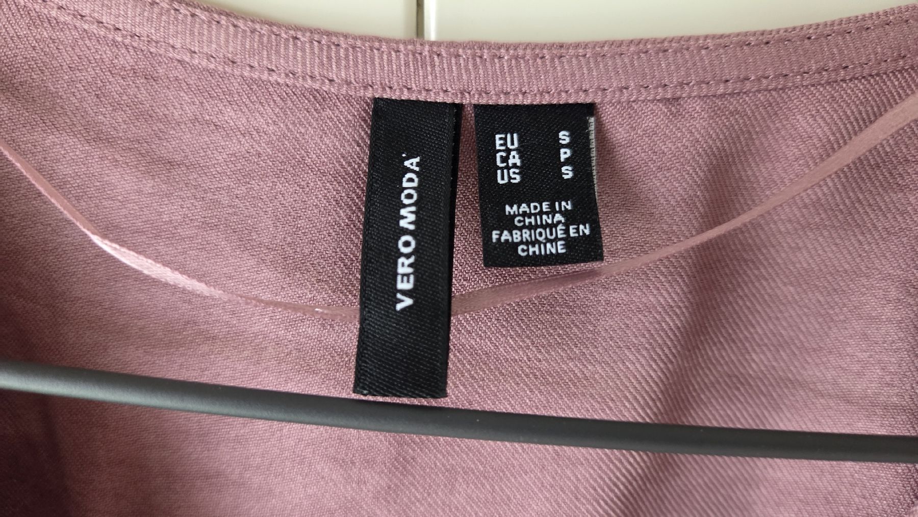 Vero Moda Chemisiers: Damen Bluse rosa - Grösse S - von  Vero Moda  – Neuf (Voir description) à Wohlen AG par steffi_Bee 2