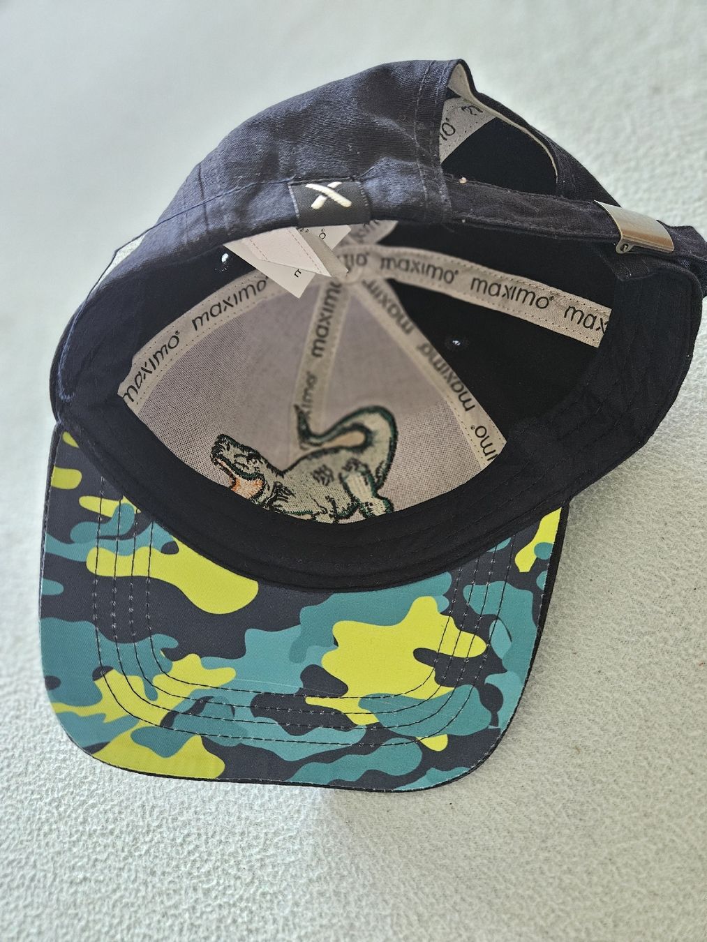 Autres vêtements garçon: Basecap T-Rex 49/51 – Neuf (Voir description) à Zürich par Kris8050 2