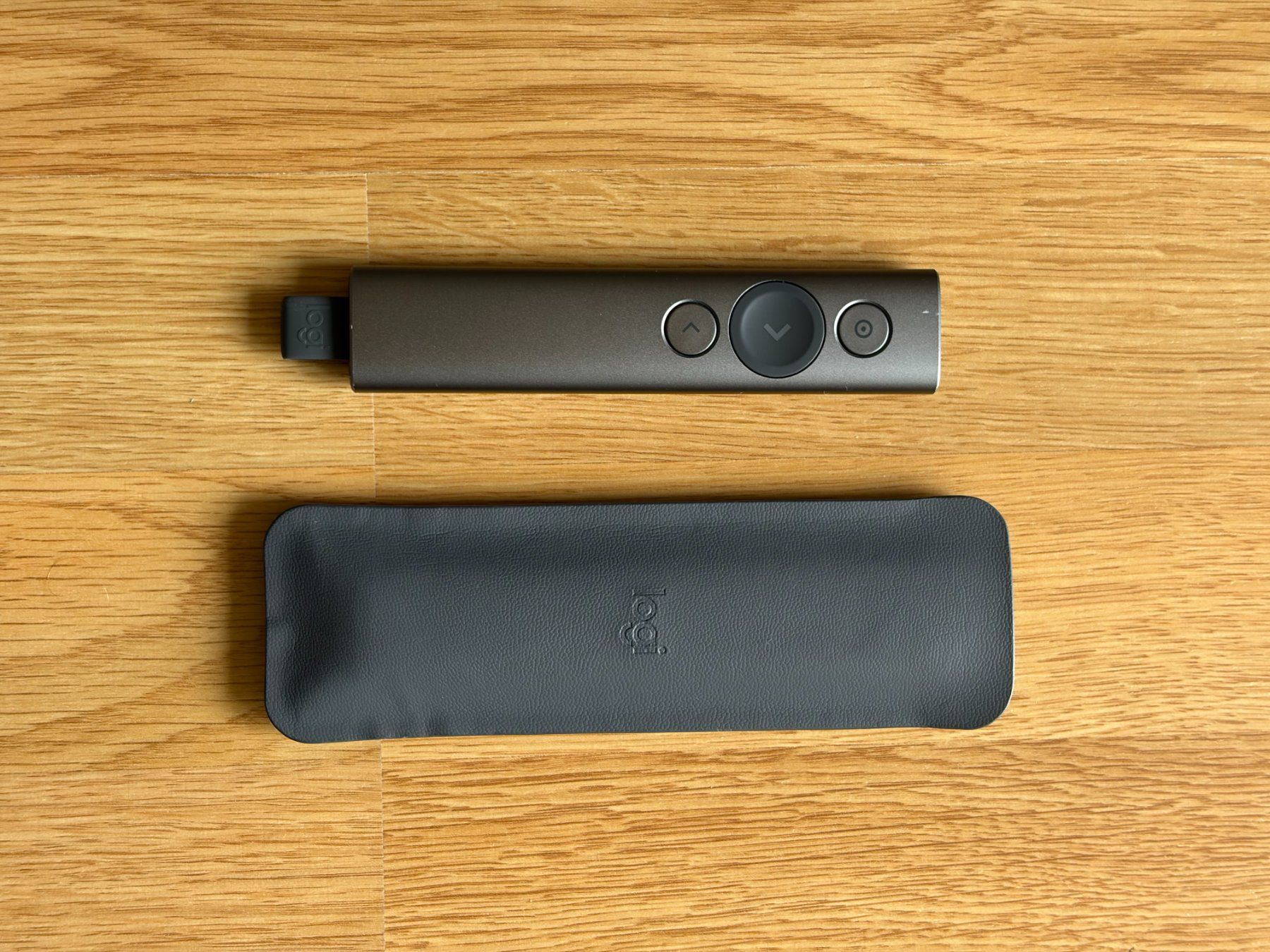 Logitech Telecomandi: Logitech Spotlight Presenter R-R0011 – Usato da Zürich venduto da greg_richrd