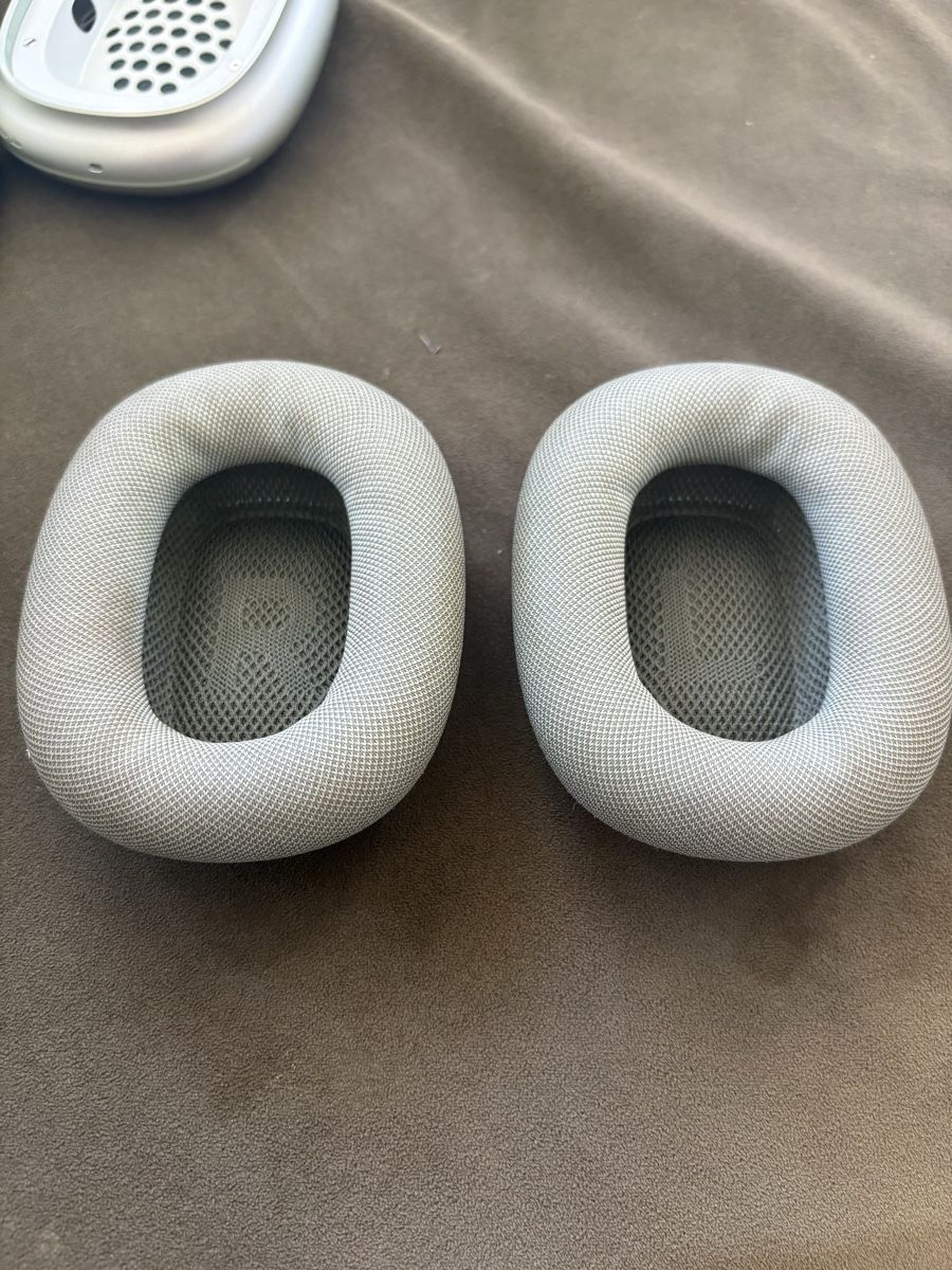 Apple Casques audio: airpods max generation 1 – D'occasion à Luzern par Patrizia.Baumann 5