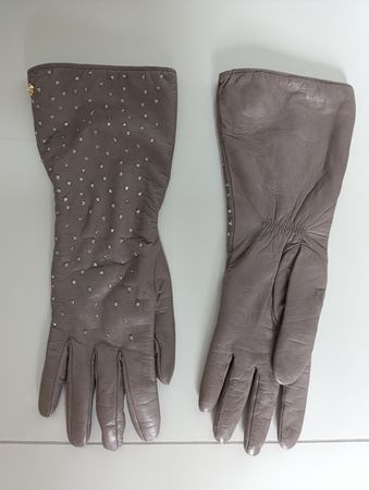 Elegant Henri Bendel Leather Gloves with Rhinestones