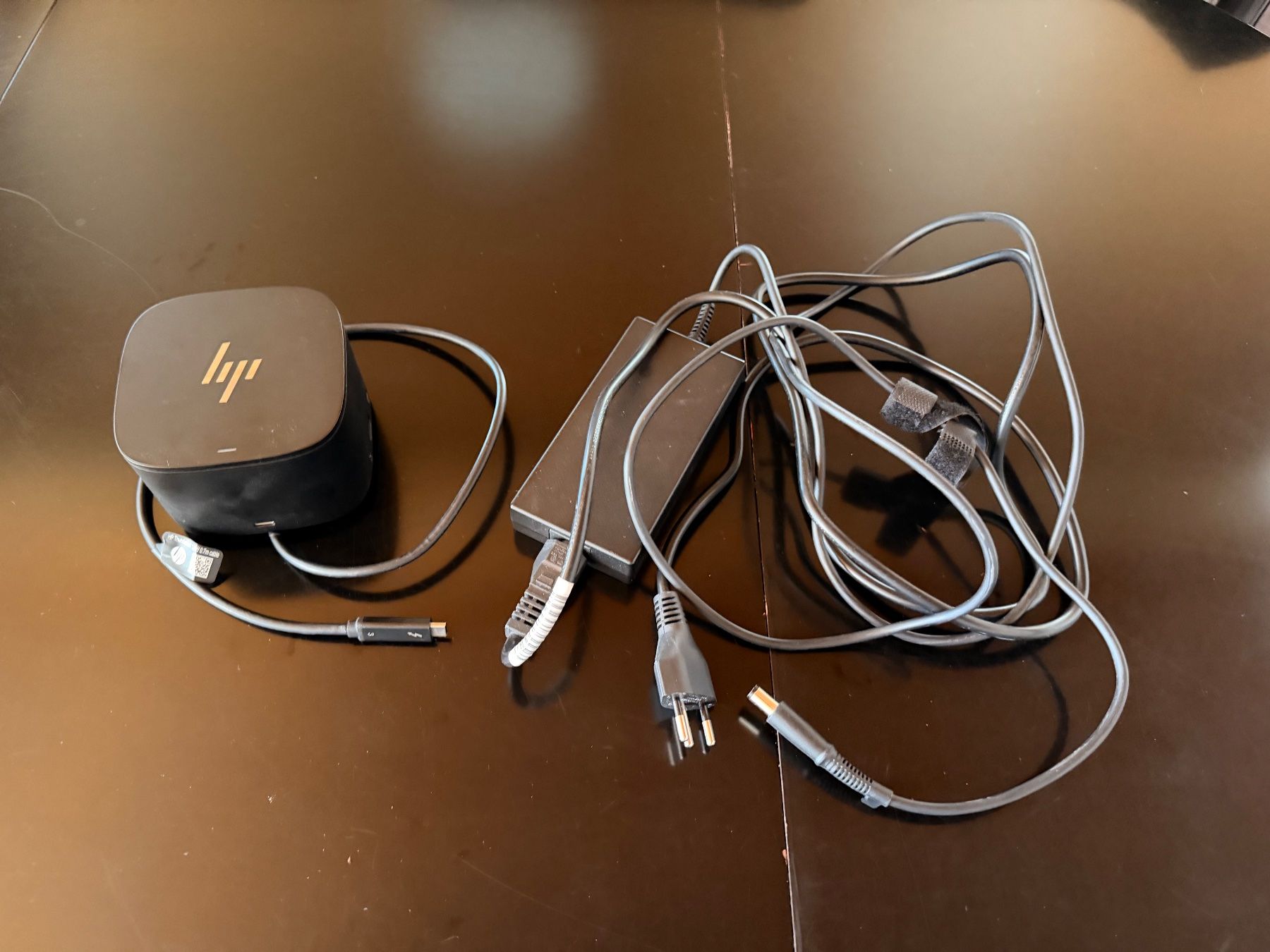 Hewlett Packard Docking station: HP Thunderbolt Dock 120W G2 mit Netzteil – D'occasion à Oberhofen Thun'see par SaveBigBuyFast 1