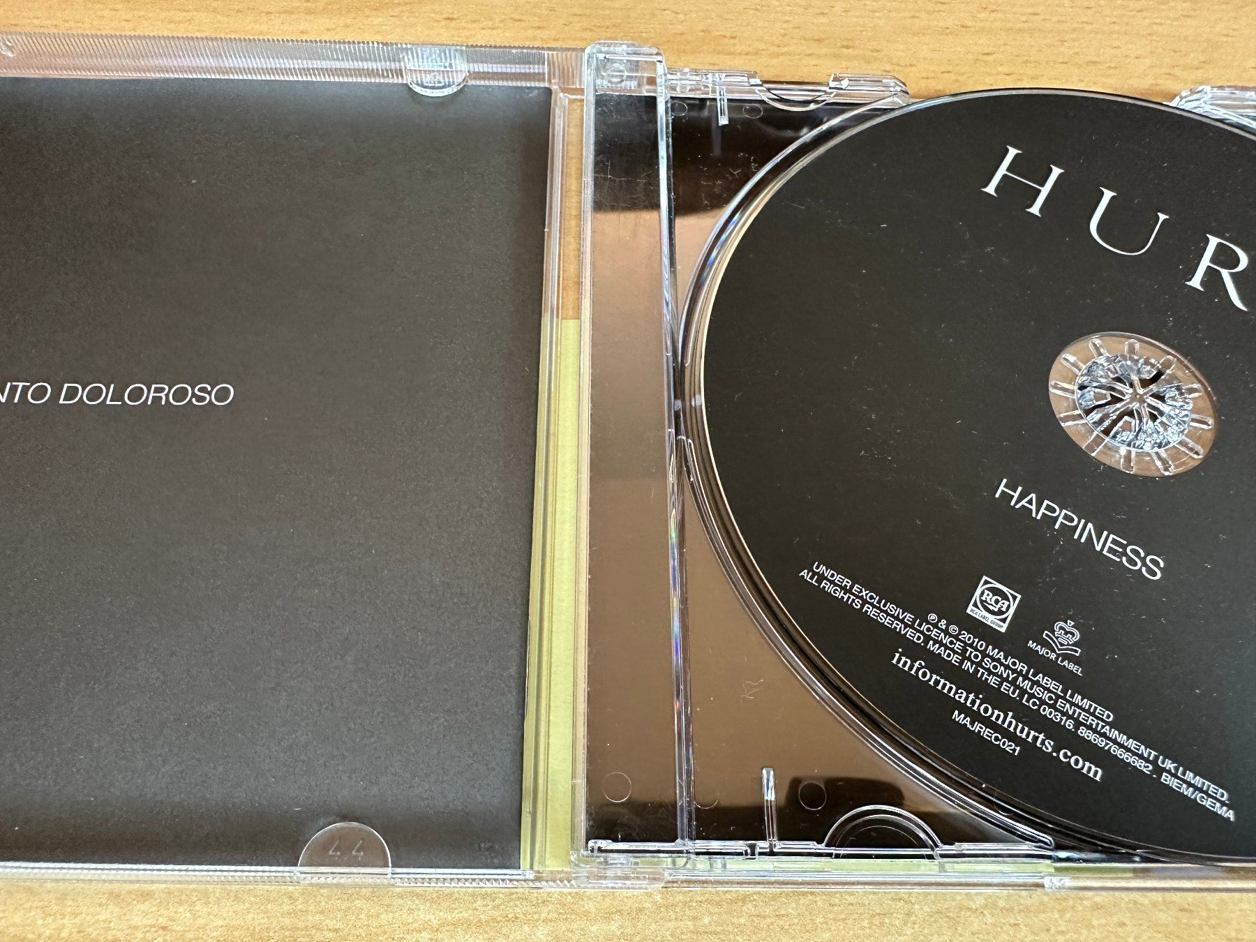 CD: Hurts – Happiness – Usato da Rikon im Tösstal venduto da Alpenmutz 2
